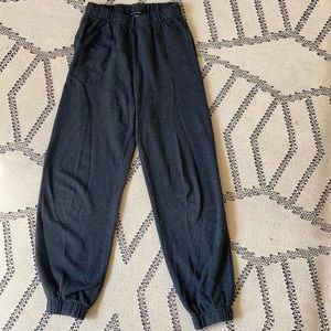 Brandy Melville Rosa sweatpants